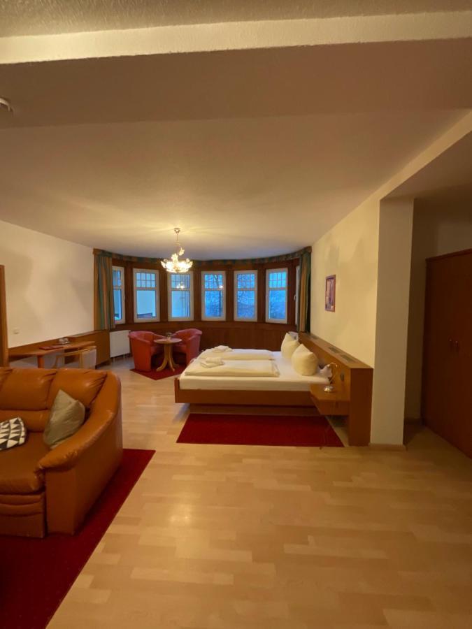 Gaststaette & Pension Waldschloesschen Oberhof  Exterior photo