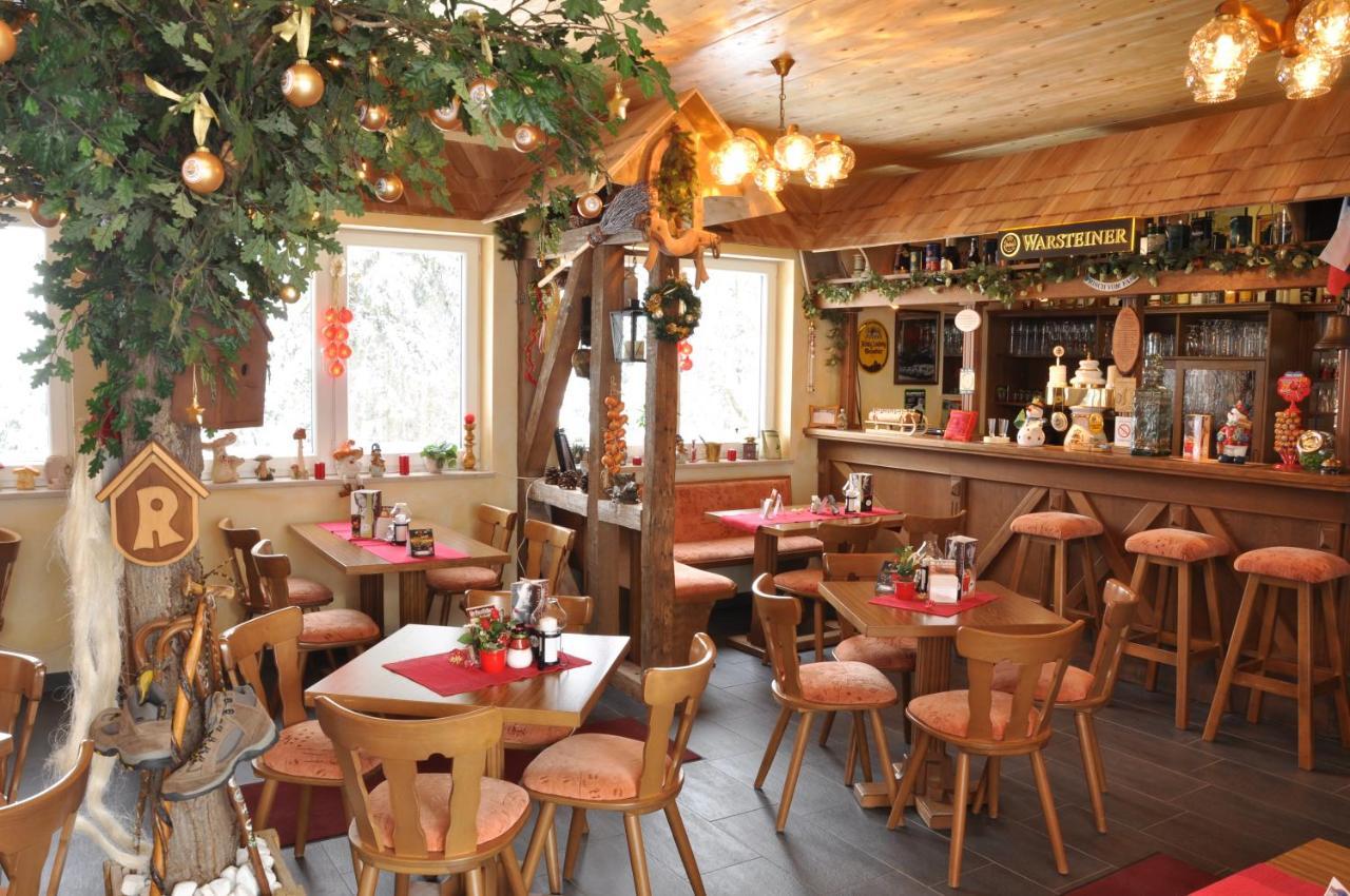 Gaststaette & Pension Waldschloesschen Oberhof  Exterior photo