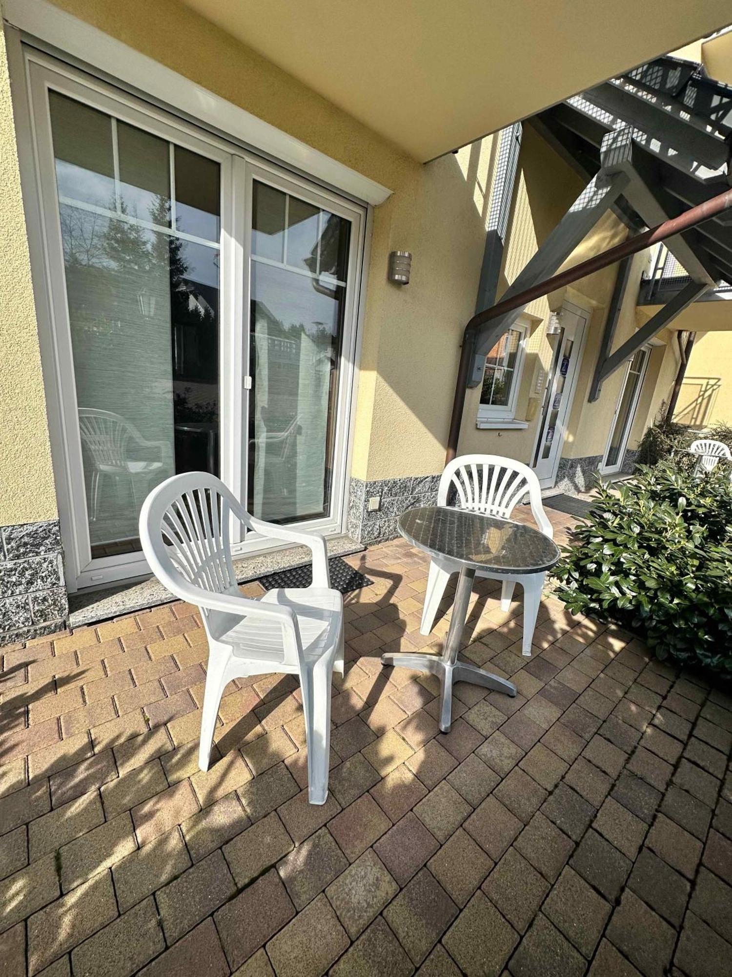 Gaststaette & Pension Waldschloesschen Oberhof  Exterior photo